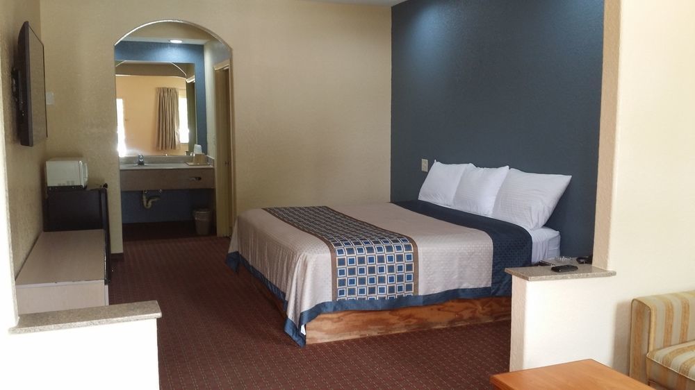 Americas Best Value Inn & Suites Northeast Хьюстон Экстерьер фото