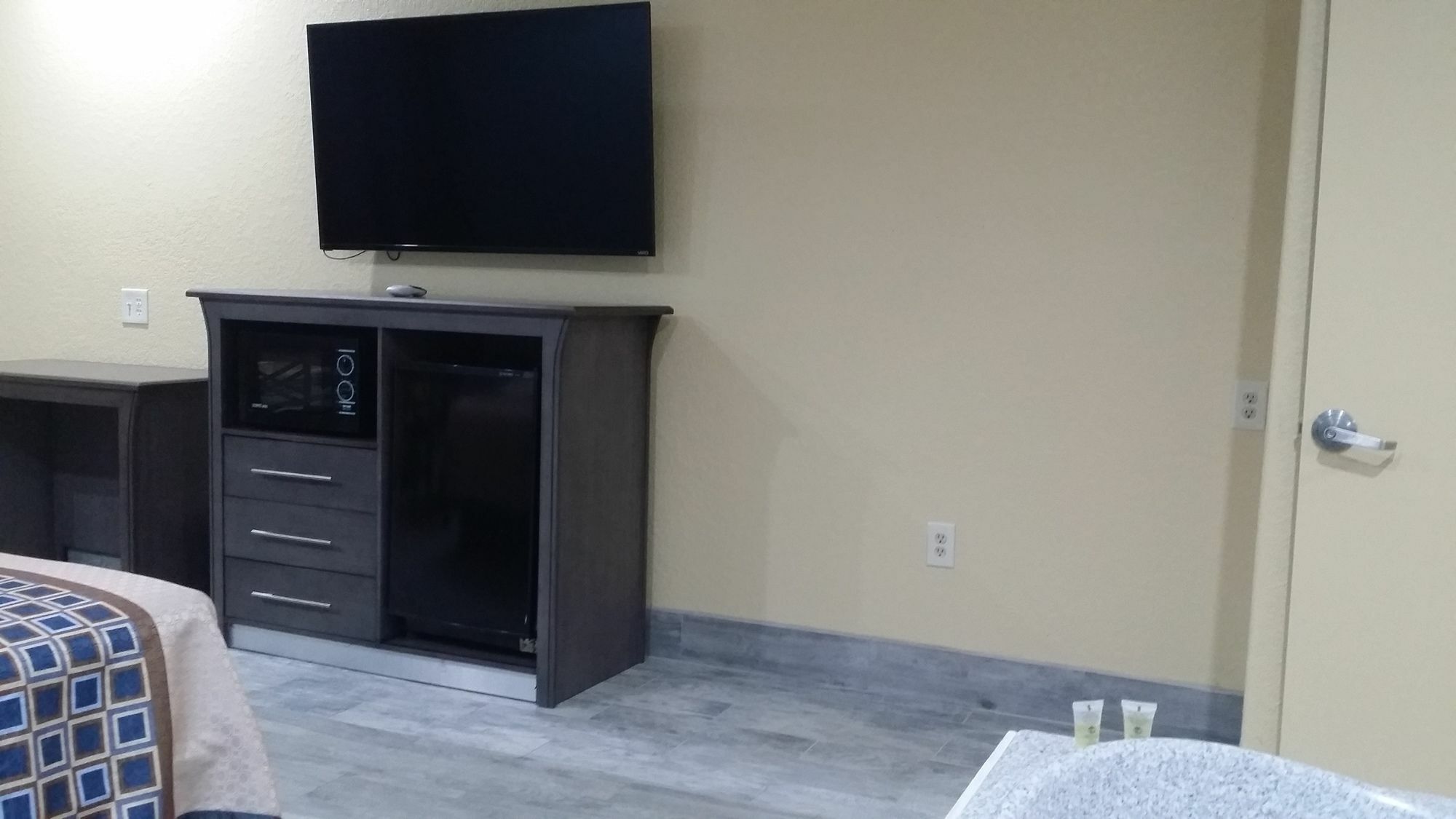Americas Best Value Inn & Suites Northeast Хьюстон Экстерьер фото